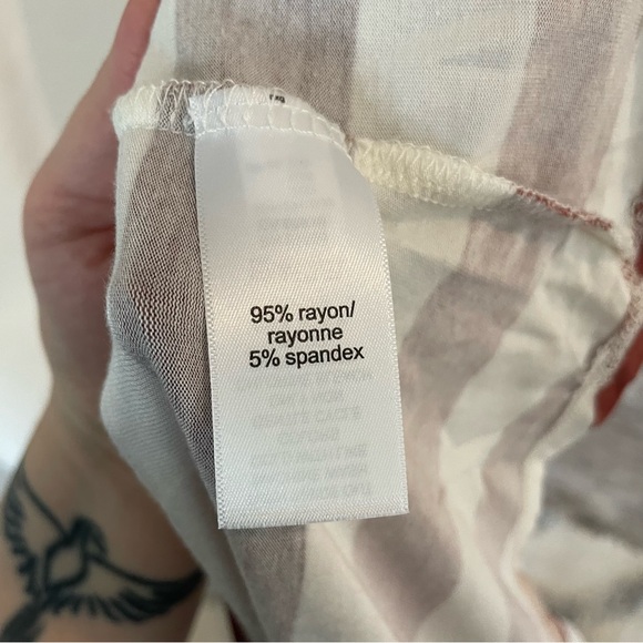 Women's Striped Sleeveless Top - Red and Beige - Picture 7 of 7